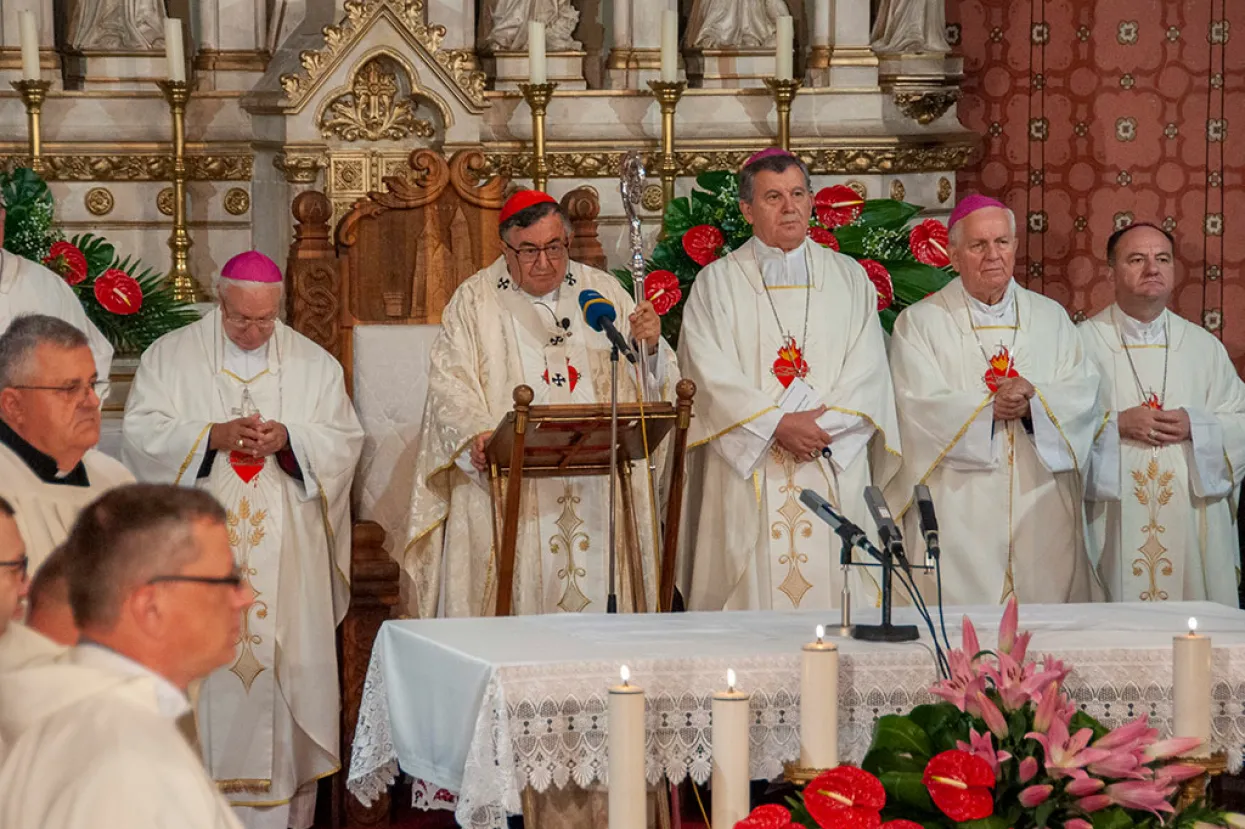 Svečanom misom otvorena skupštinska zasjedanja Prve sinode VN-a