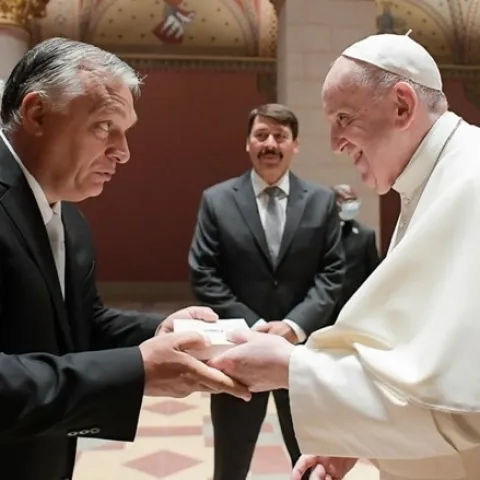 Papa Franjo i Viktor Orban