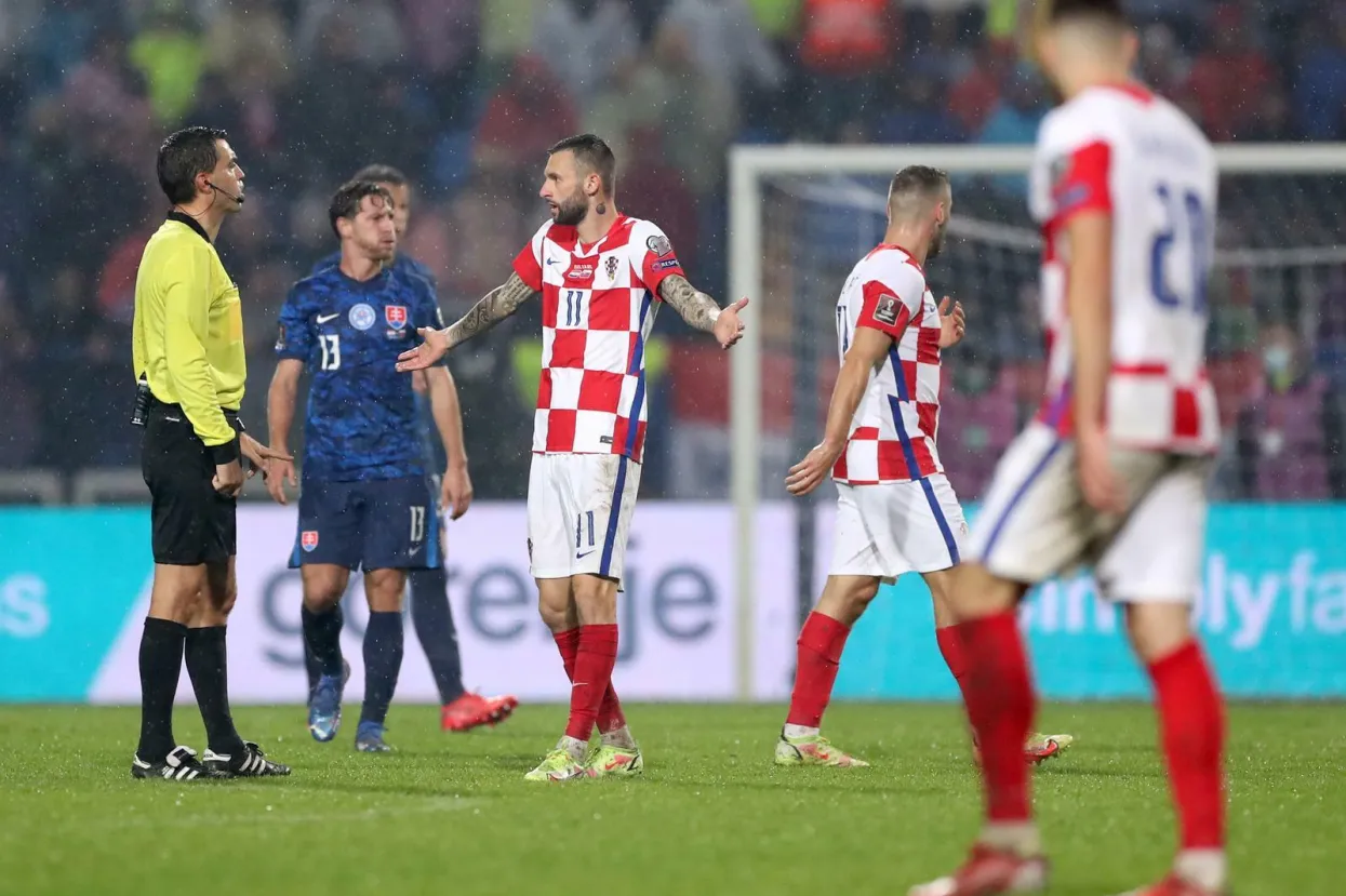 11.10.2021., stadion Gradski vrt, Osijek - Kvalifikacije za Svjetsko nogometno prvenstvo 2022. godine u Katru, skupina H, 8. kolo, Hrvatska - Slovacka. Marcelo Brozovic