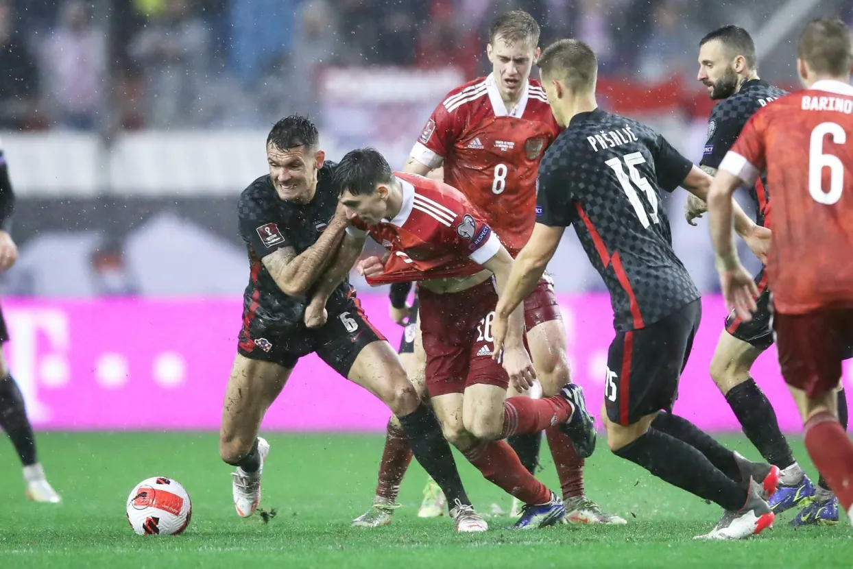 14.11.2021., Split - Stadion Poljud, kvalifikacijska utakmica za odlazak na SP u Qataru izmedju reprezentacije Hrvatske i Rusije. Dejan Lovren.