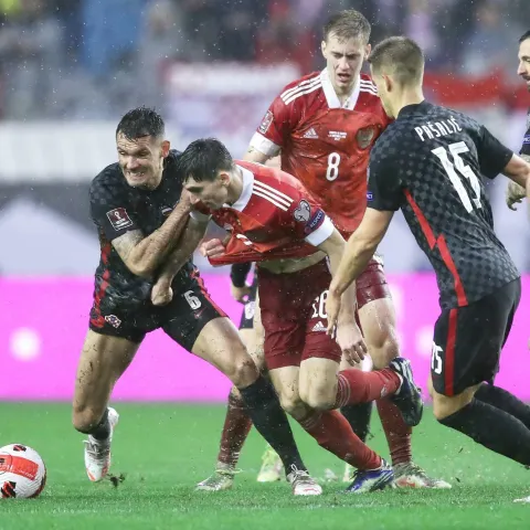 14.11.2021., Split - Stadion Poljud, kvalifikacijska utakmica za odlazak na SP u Qataru izmedju reprezentacije Hrvatske i Rusije. Dejan Lovren.