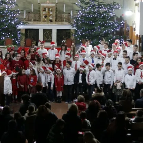 Božićni koncert u Busovači dar sugrađanima i gostima