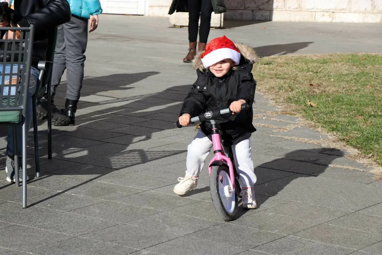 Djedovi božićnjaci u Mostaru