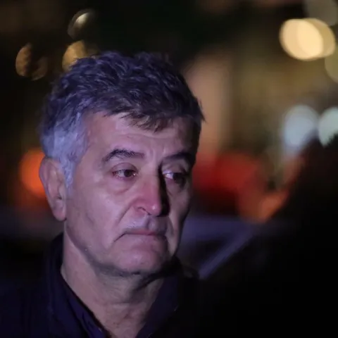 02, January, 2022, Belgrade - The father of the missing young man Matej Peris from Split, Nenad Peris, a famous water polo judge in front of the Gothic club in Beton Hall, where his son was last seen. Nenad Peris. Photo:Milan Maricic/ATAImages

02, januar, 2022, Beograd - Otac nestalog Splicanina Mateja Perisa, Nenad Peris, poznati vaterpolo sudija ispred kluba Gotik u Beton hali, gde je njegov sin poslednji put vidjen. Photo: Milan Maricic/ATAImages Photo: Milan Maricic/ATAImages/PIXSELL