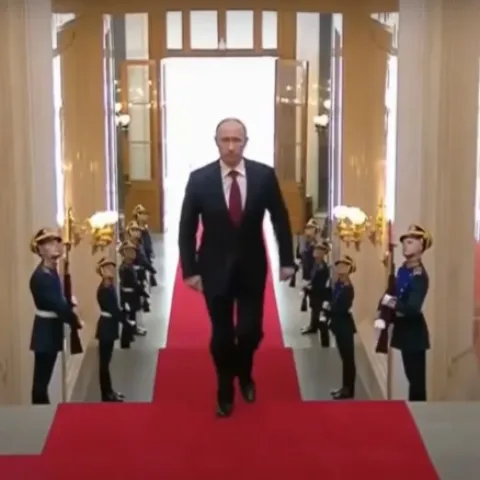 Putinov hod je potaknuo spekulacije