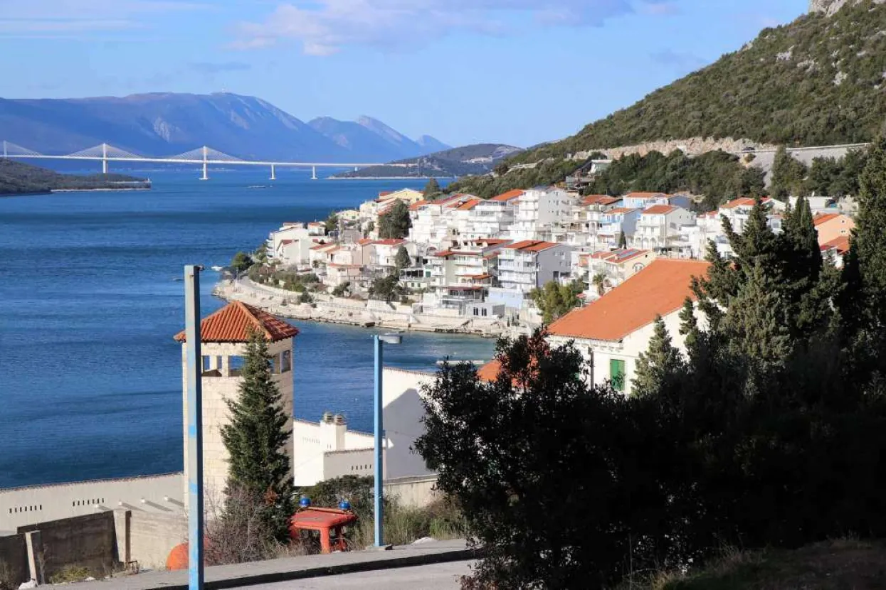 Neum