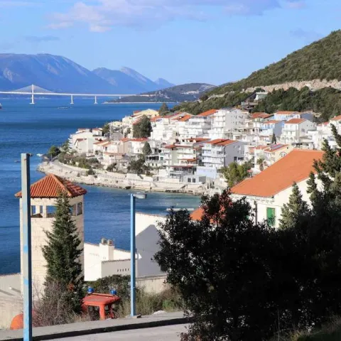 Neum