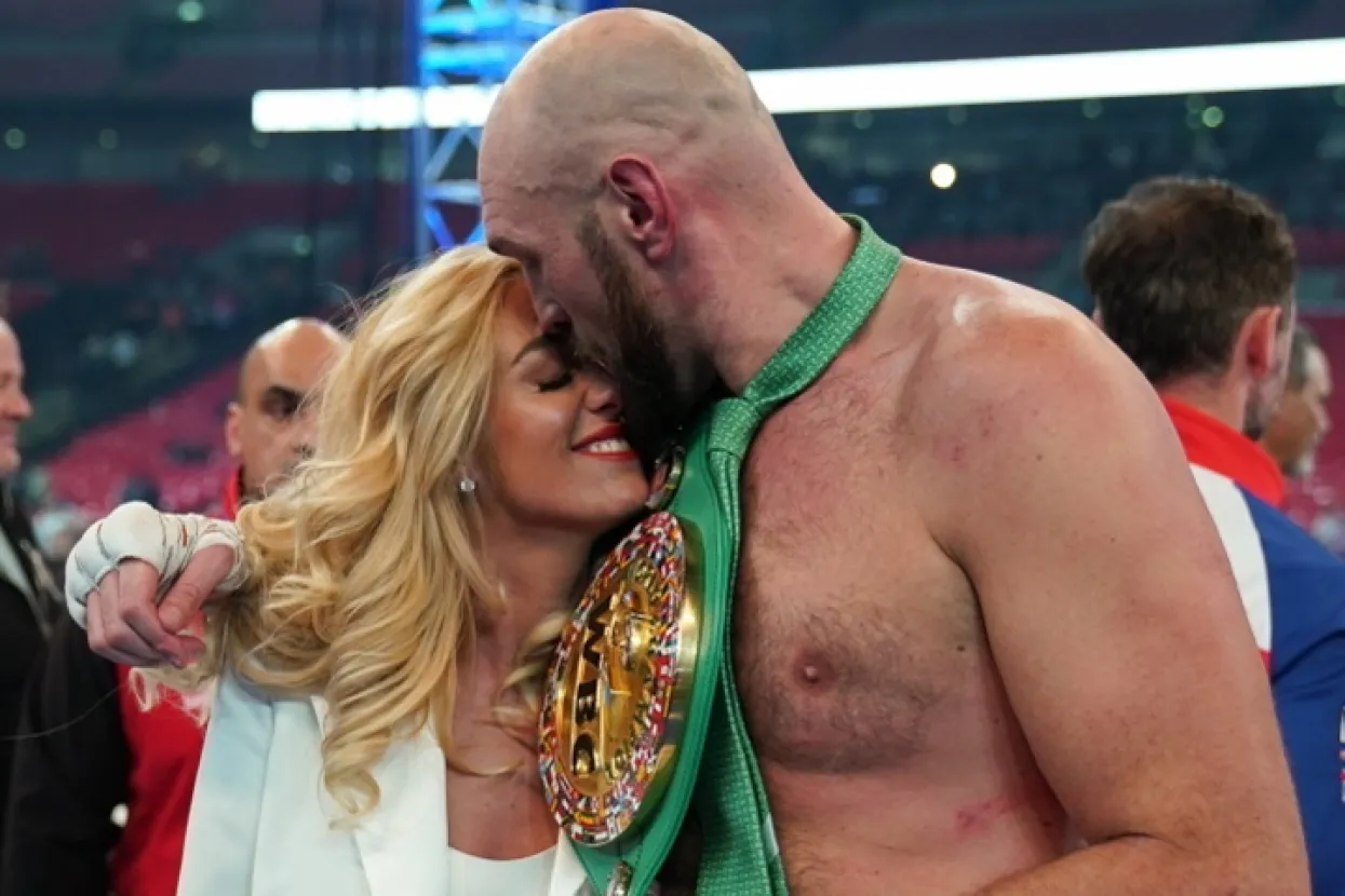 Tyson Fury odbacio mogućnost povratka u ring: &#39;Imam suprugu, šestero djece, pojaseve prvaka, novac... Što mi više treba?&#39;