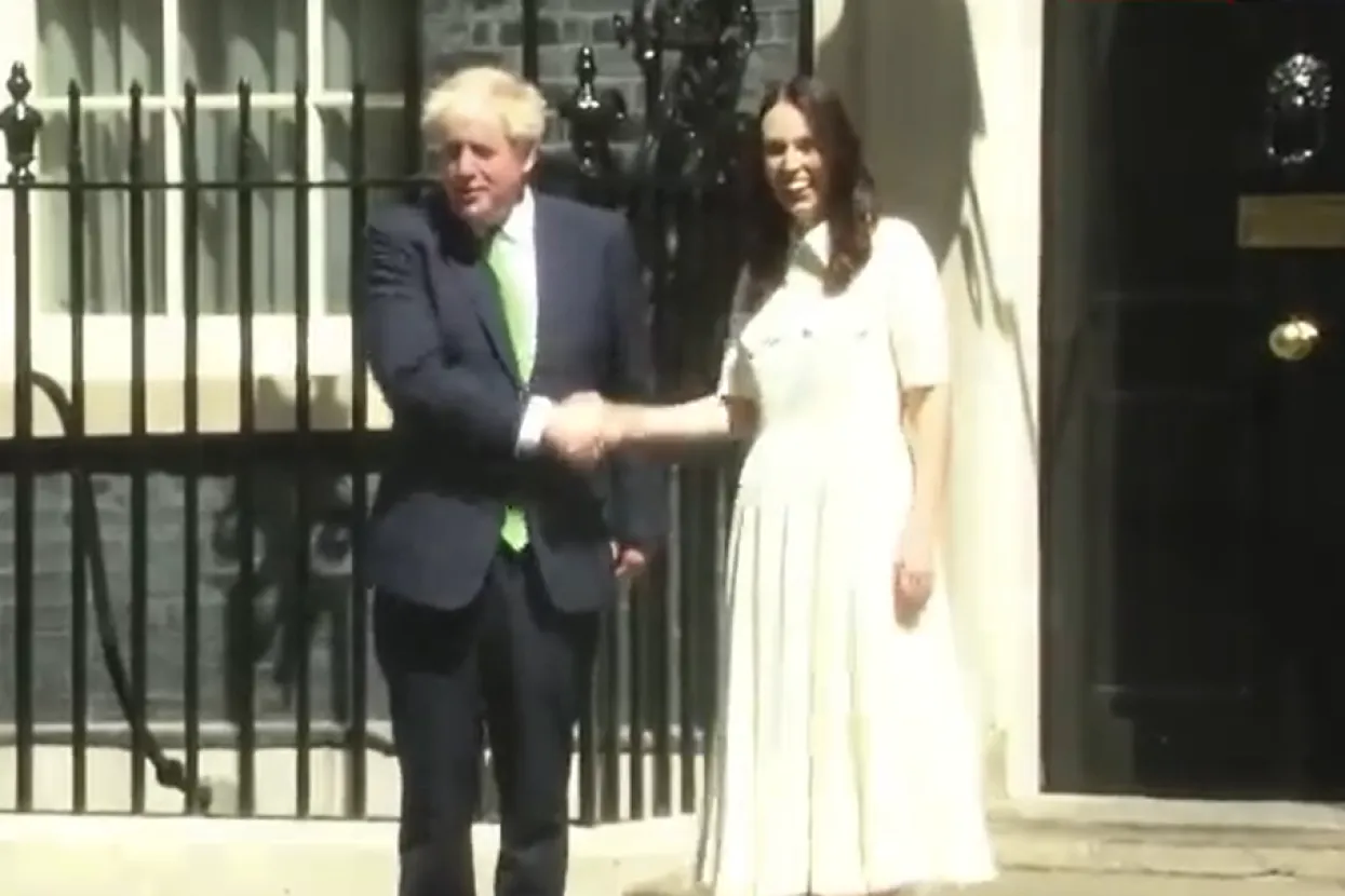 Boris Johnson i Jacinda Ardern