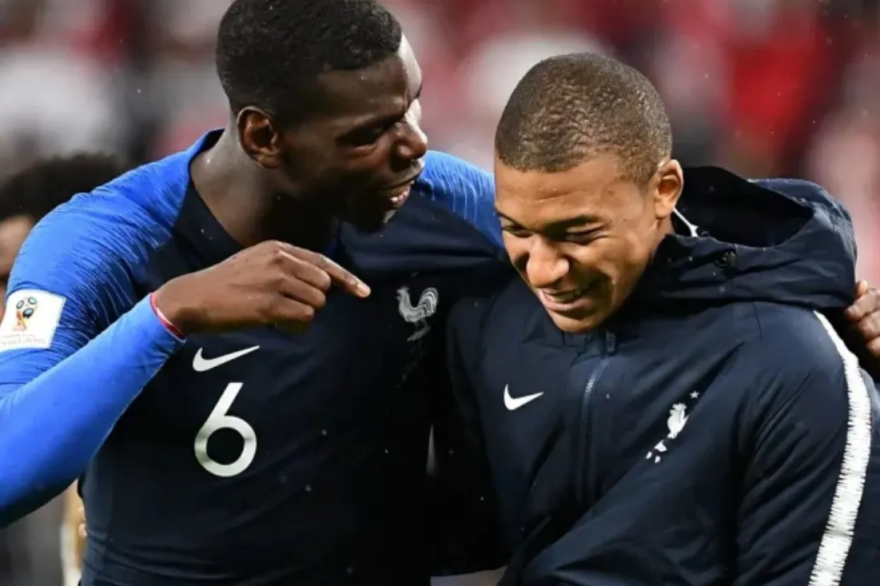 Paul Pogba i Kylian Mbappe