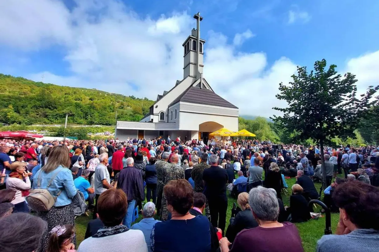 Ovčarevo: U svetištu Gospino vrilo proslavljen blagdan Male Gospe