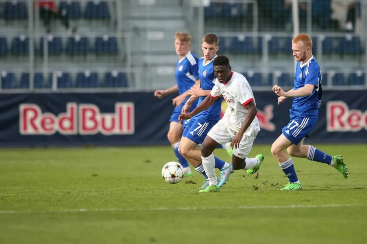 Juniori: Salzburg - Dinamo