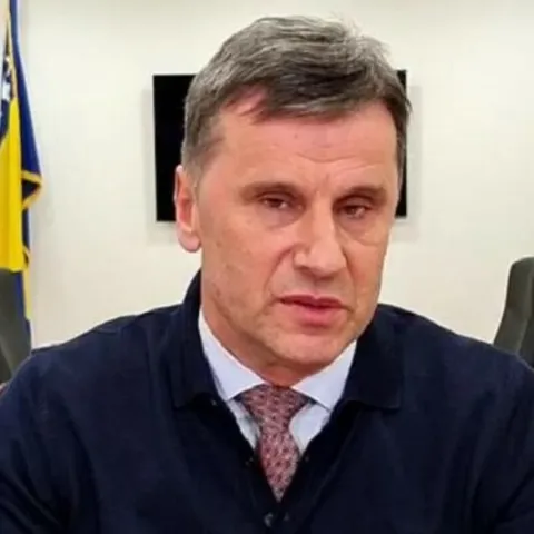 Fadil Novalić