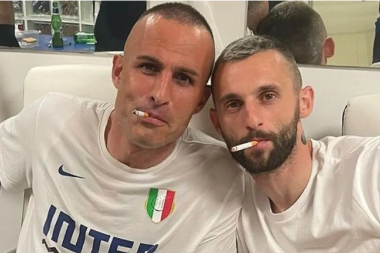 Brozović s cigaretom