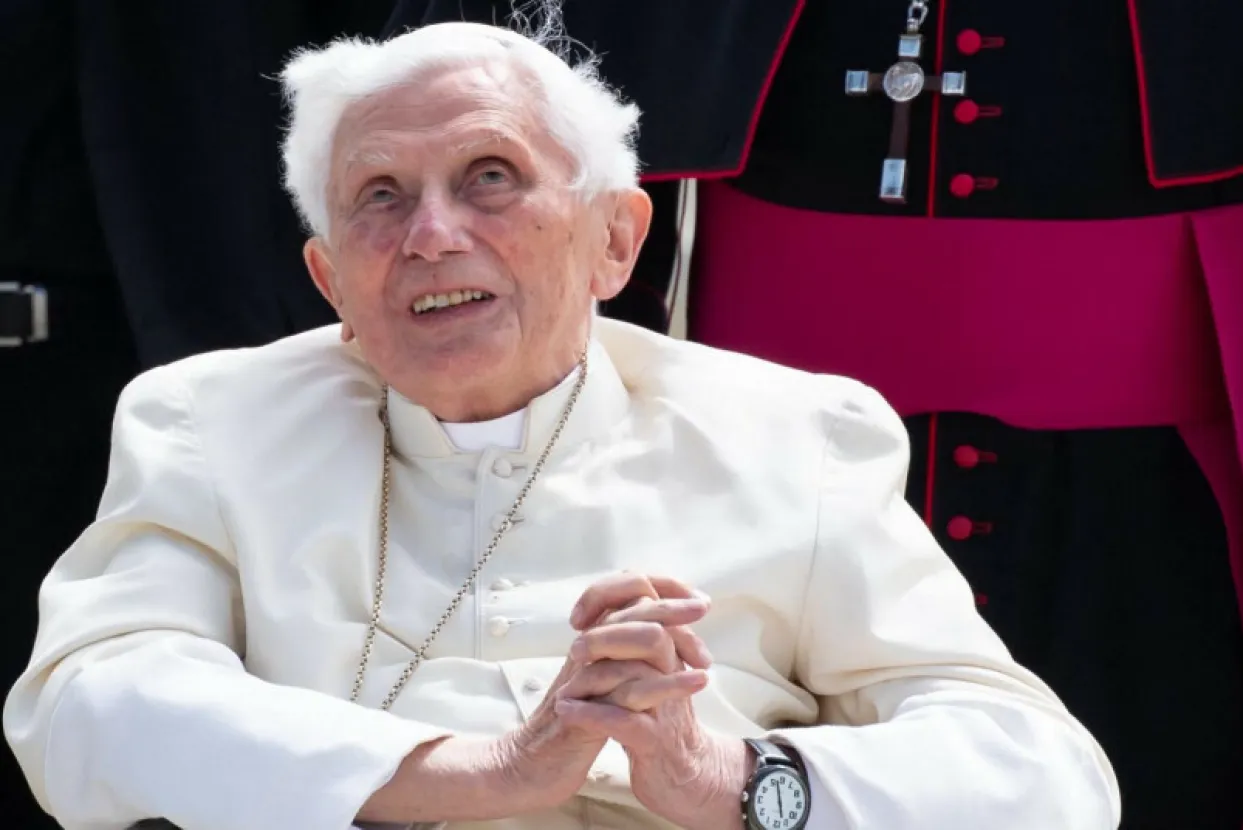 Bivši papa Benedikt XVI