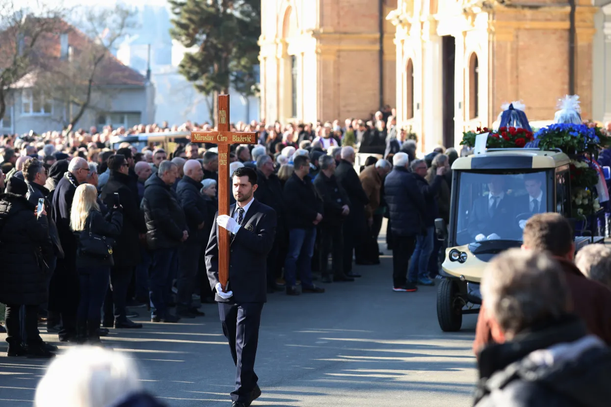 Zagreb, 15.02.2023 - Sprovod Miroslava Ćire Blaevića na Mirogoju u Zagrebu. Miroslav Ćiro Blaević umro je 8. veljače nakon duge bolesti.