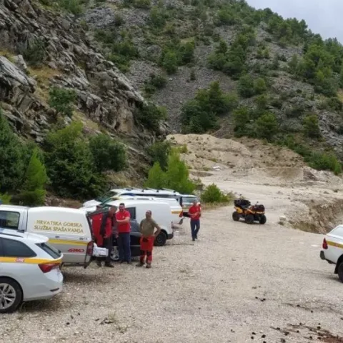 HGSS-ovci spasili stranca na Biokovu