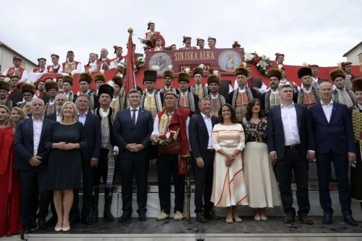 Krišto nazočila tradicionalnoj manifestaciji Sinjska alka