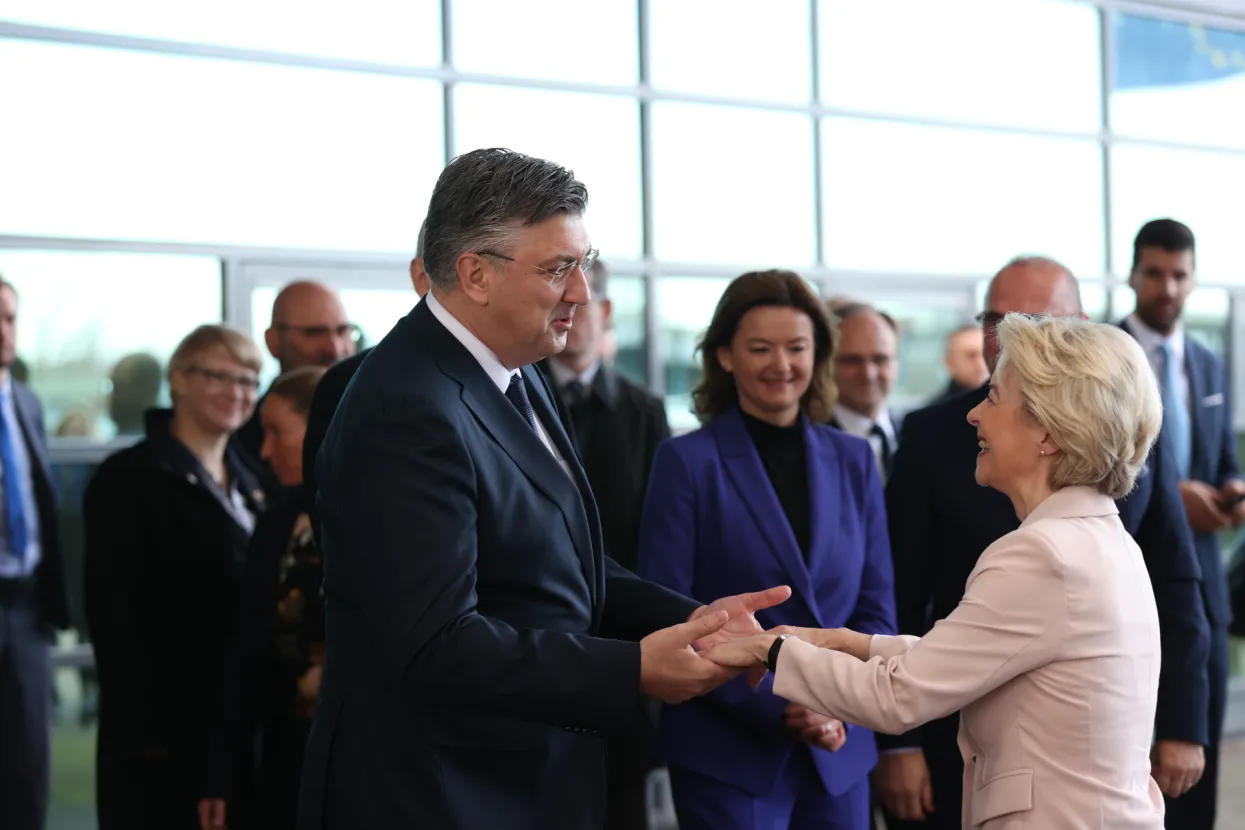 Bregana, 01.01.2023 - Predsjednik Vlade Andrej Plenković s predsjednicom Europske komisije Ursulom von der Leyen i sa slovenskom predsjednicom Nataom Pirc Musar, obiljeio je članstvo Hrvatske u Schengenskom prostoru susretom na Bregani. Na slici Ursula von der Leyen, Andrej Plenković <br><br>