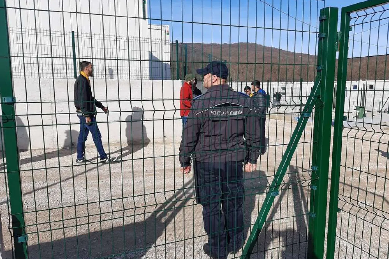 Međusobni sukob migranata u prihvatnom centru Lipa, jedna osoba smrtno stradala<br>