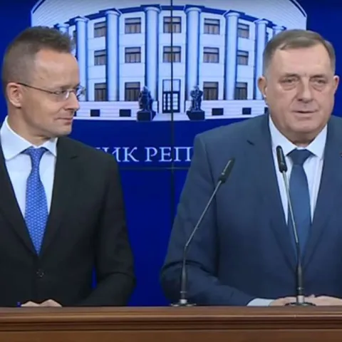 Peter Sijarto i Milorad Dodik