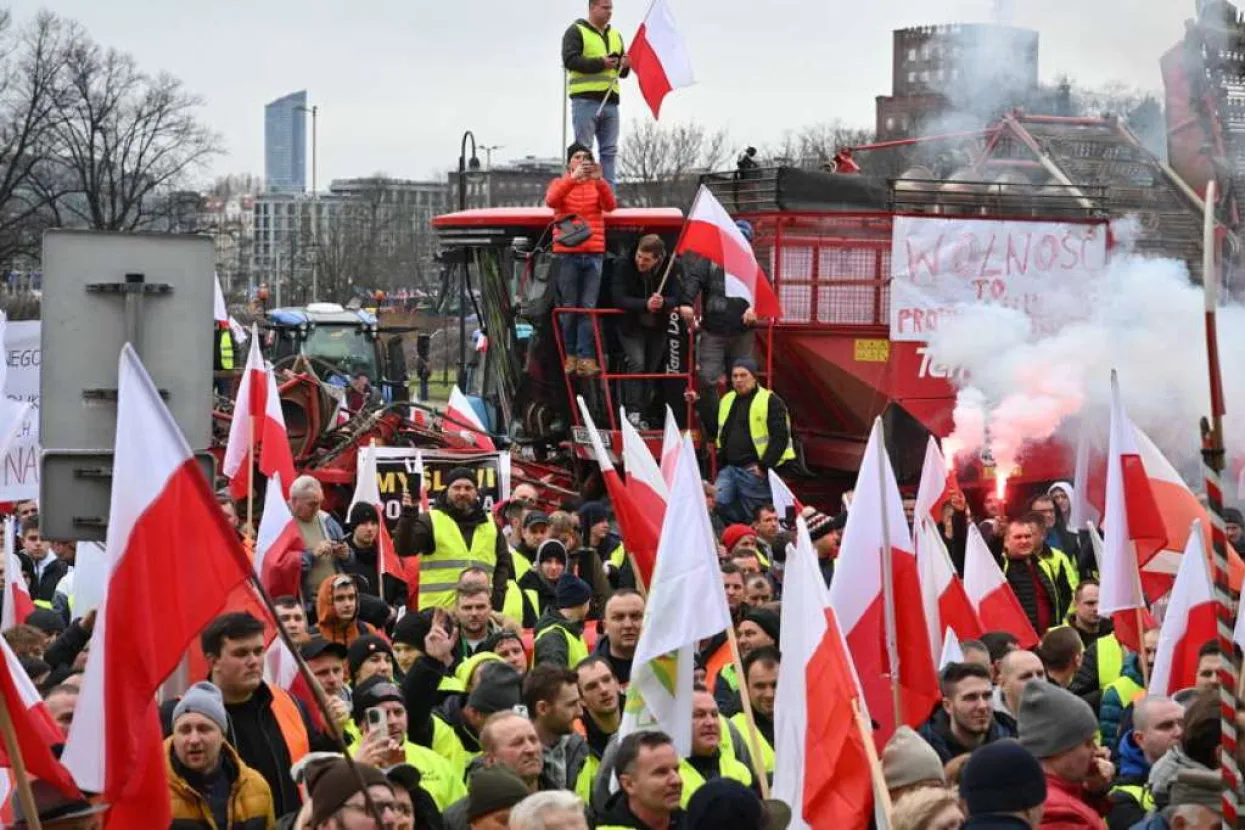 Poljski farmeri gađali jajima ured Europske komisije