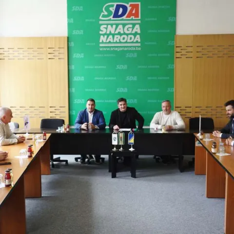 Održan sastanak predstavnika SDA, DF-a i SBiH iz KS o predstojećim lokalnim izborima 