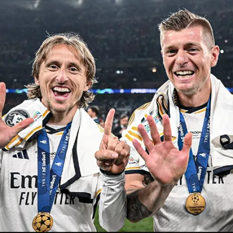 Luka Modrić i Toni Kroos