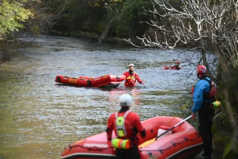 Održana vježba spasilaca iz Hrvatske i BiH 'Interventni odgovor na poplave'