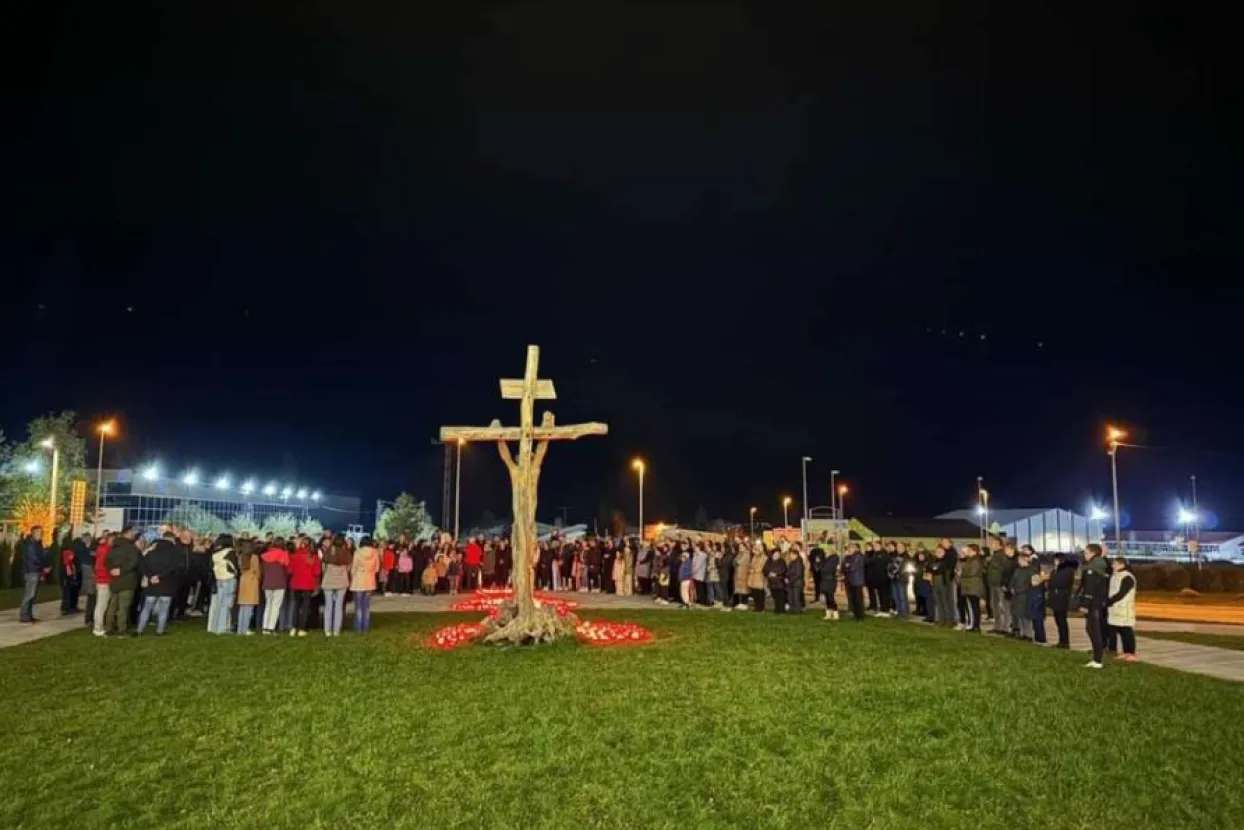 Svijeće za Vukovar upaljene u Tomislavgradu, Livnu i Kupresu