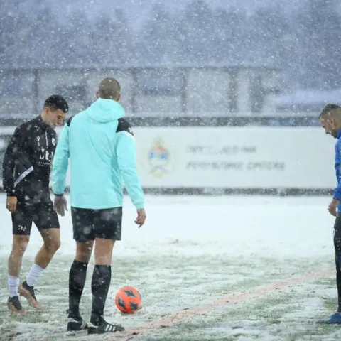 Zbog snijega otkazana utakmica Radnik - Zrinjski 