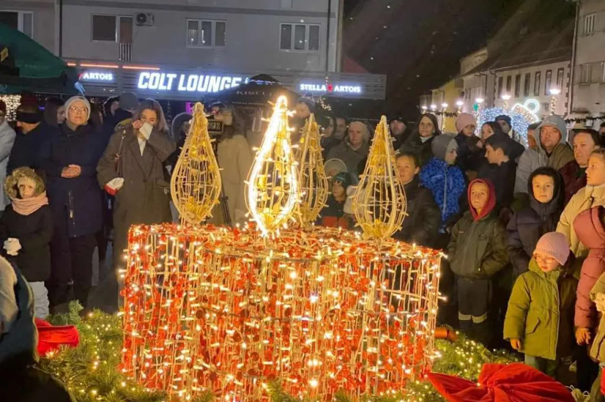 Paljenjem prve svijeće započeo Advent u Livnu 